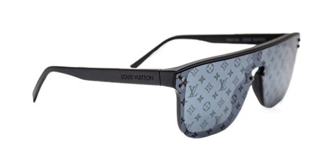 louis vuitton district sunglasses|Louis Vuitton sunglasses hut.